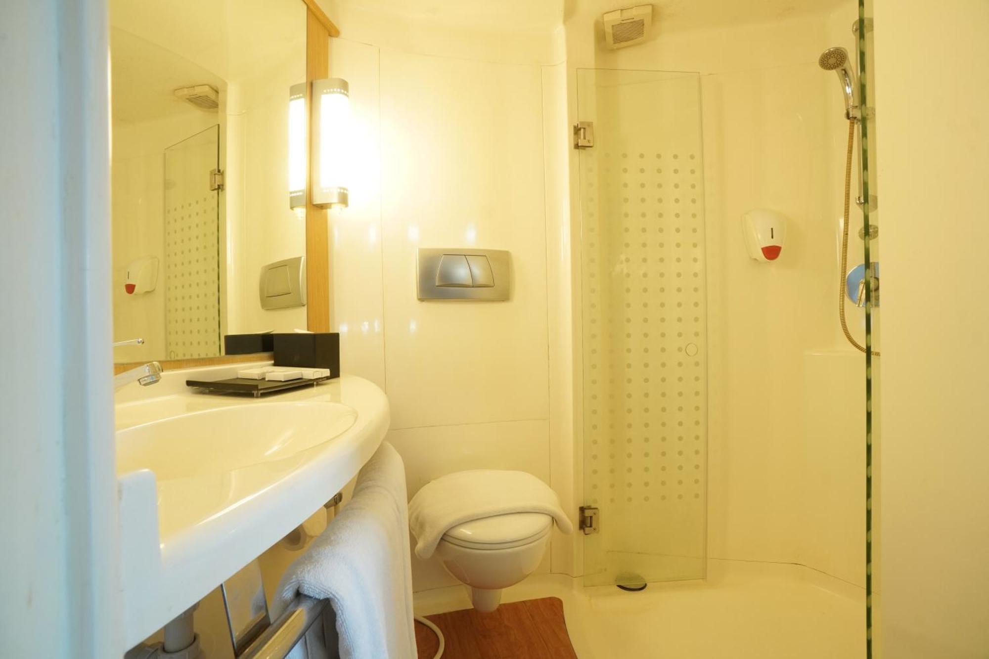 Swiss-Belinn Cawang Jakarta Eksteriør billede