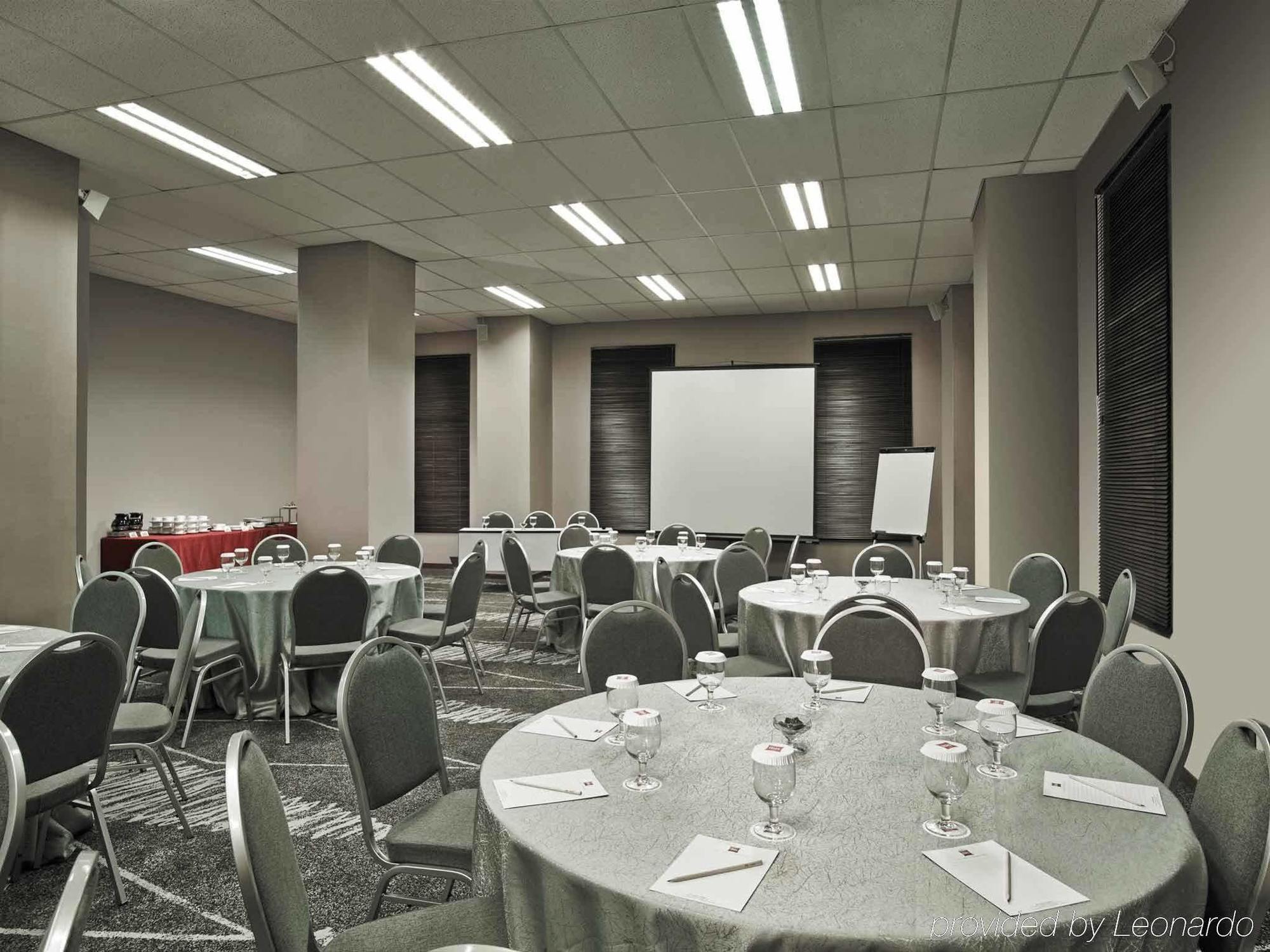 Swiss-Belinn Cawang Jakarta Eksteriør billede
